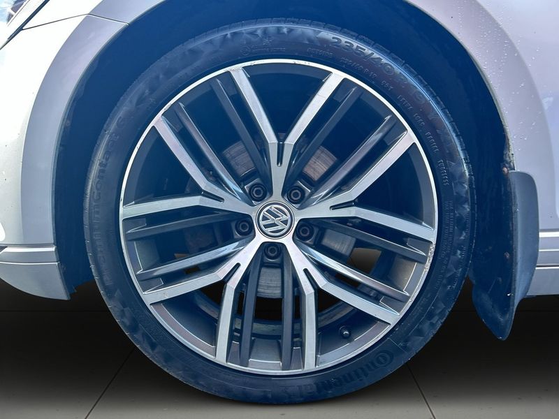 Volkswagen Passat bild 14