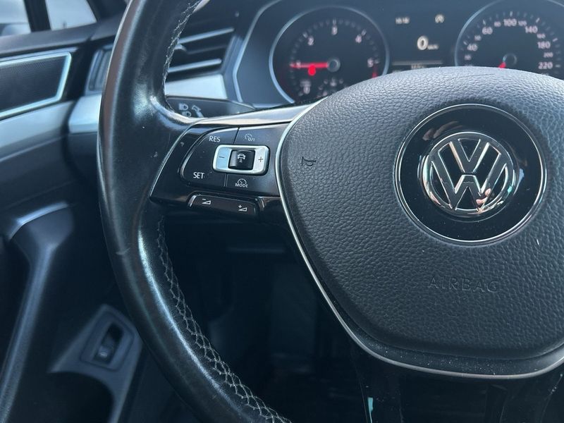 Volkswagen Passat bild 19