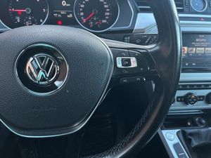Volkswagen Passat bild 18