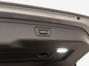 BMW 330 bild 35