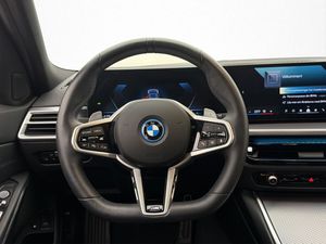 BMW 330 bild 12