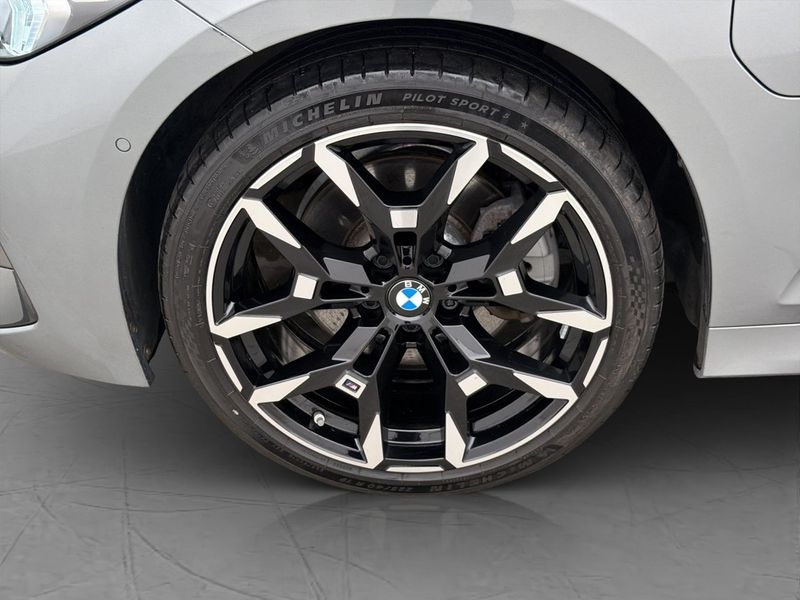 BMW 330 bild 37