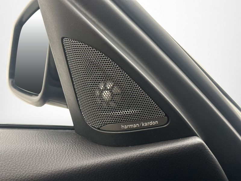 BMW 320 bild 16