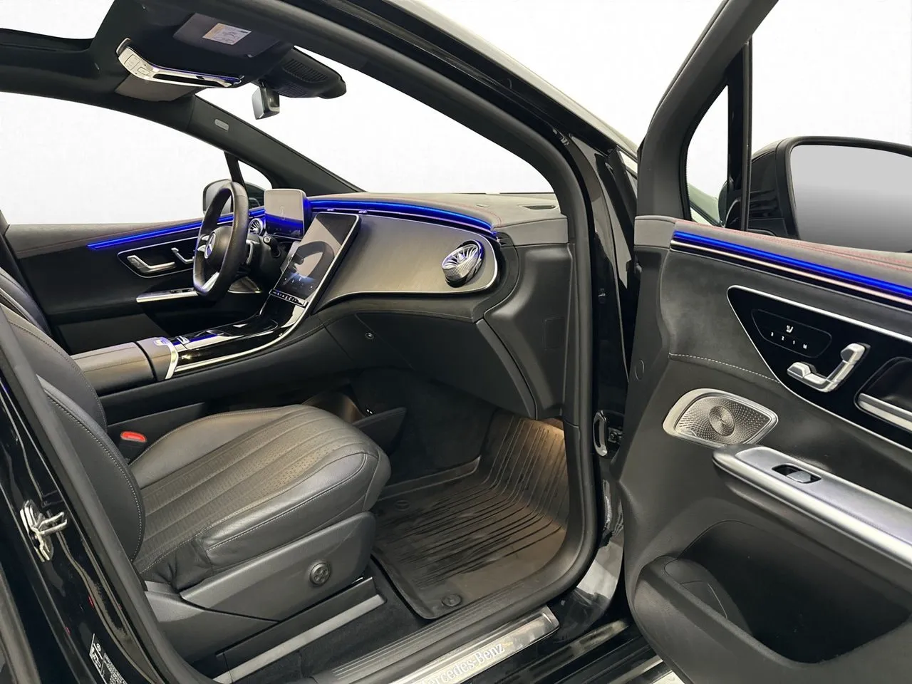 Mercedes EQE500 SUV bild 18