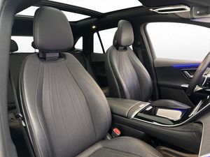 Mercedes EQE43 SUV bild 17