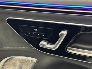 Mercedes EQE43 SUV bild 20