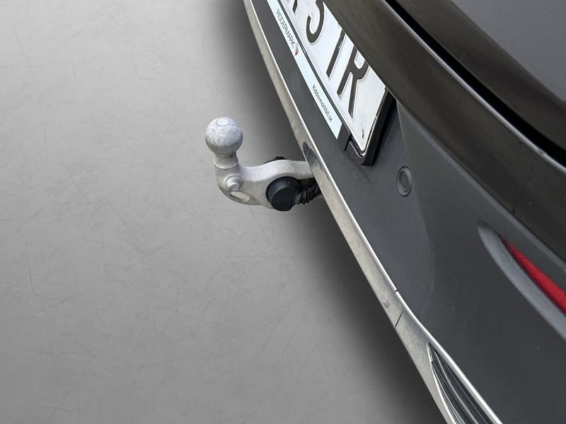 Mercedes EQE43 SUV bild 11