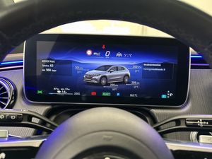 Mercedes EQE43 SUV bild 25