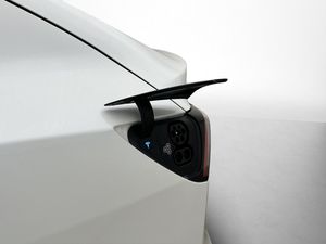 Tesla Model Y bild 33