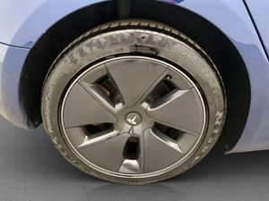 Tesla Model 3 bild 38