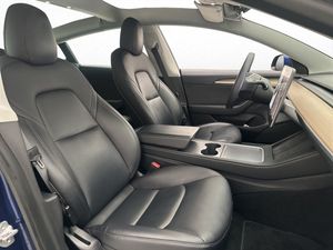 Tesla Model 3 bild 30