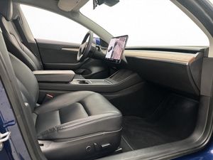 Tesla Model 3 bild 31
