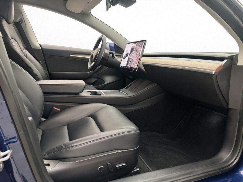 Tesla Model 3 bild 31