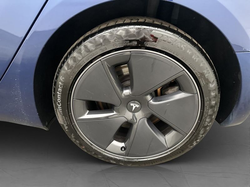 Tesla Model 3 bild 37