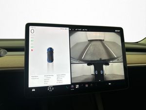 Tesla Model 3 bild 17