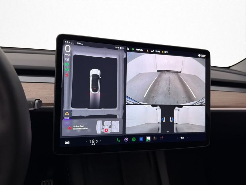 Tesla Model Y bild 16