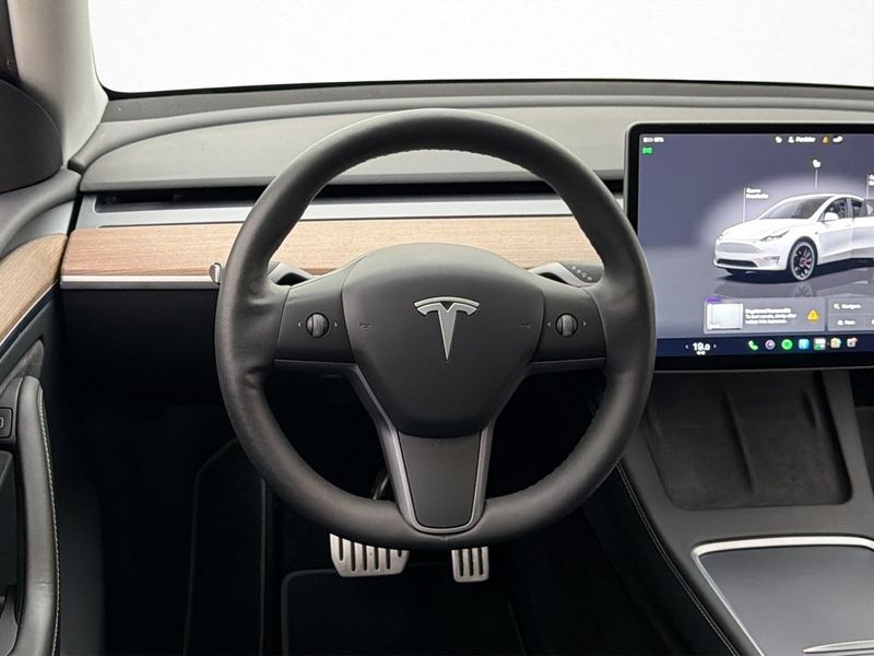 Tesla Model Y bild 12