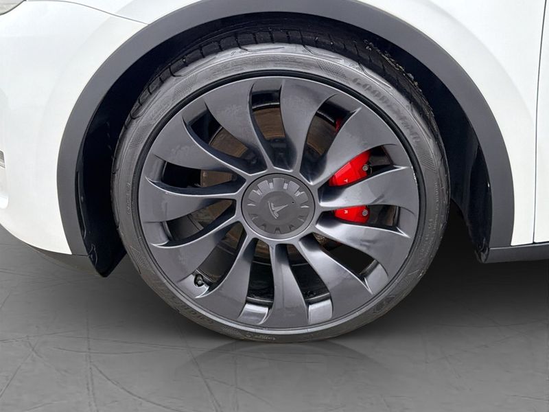 Tesla Model Y bild 34