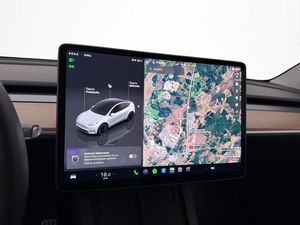 Tesla Model Y bild 17