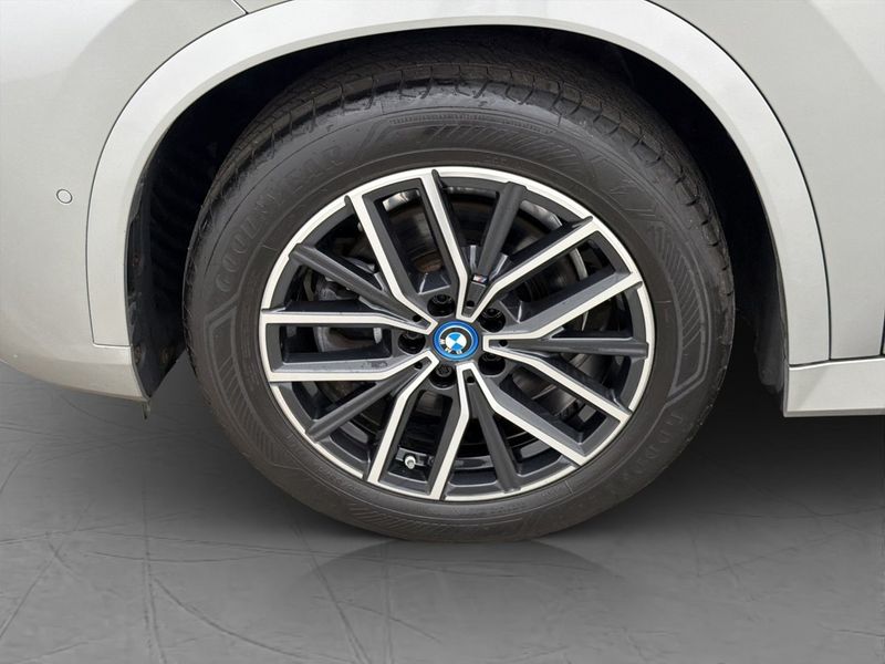 BMW iX1 bild 36