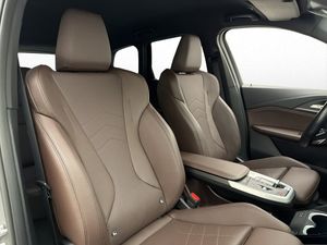 BMW iX1 bild 27