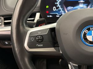 BMW iX1 bild 14