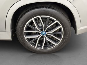 BMW iX1 bild 37