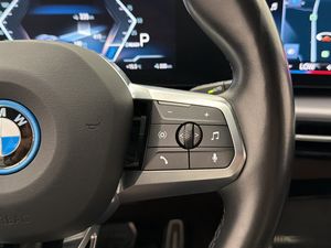 BMW iX1 bild 16