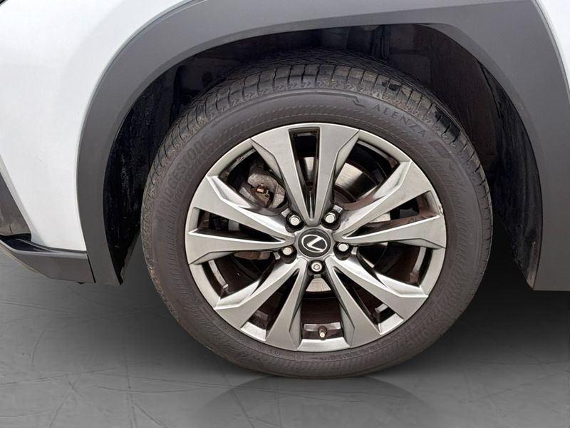 Lexus UX bild 27