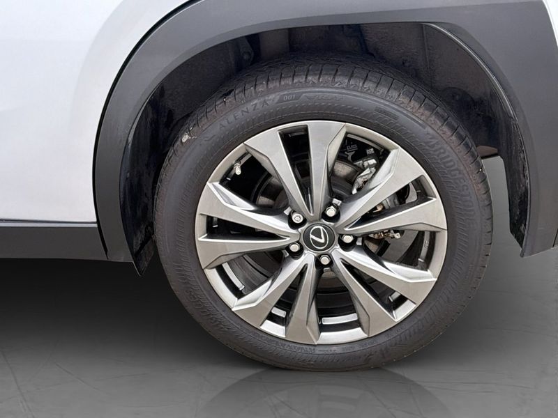 Lexus UX bild 28