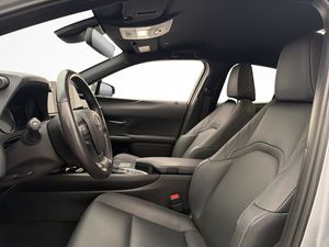 Lexus UX bild 10