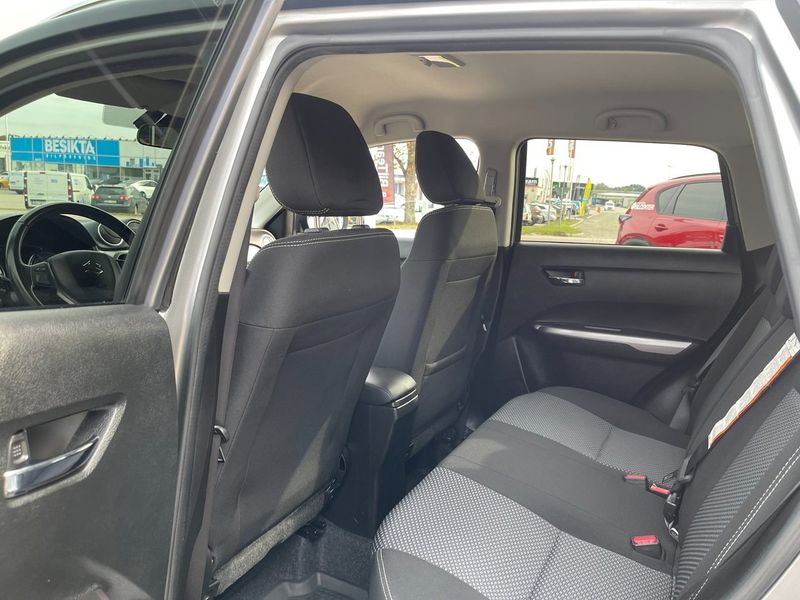 Suzuki Vitara bild 14