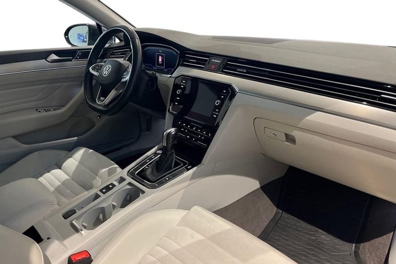 Volkswagen Passat bild 18