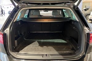 Volkswagen Passat bild 23