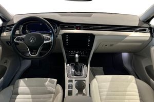 Volkswagen Passat bild 12