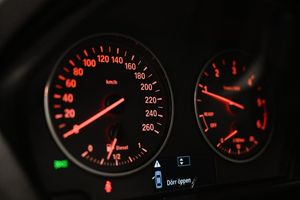 BMW 118 bild 13