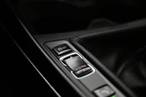 BMW 118 bild 23