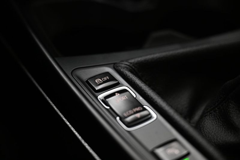 BMW 118 bild 23