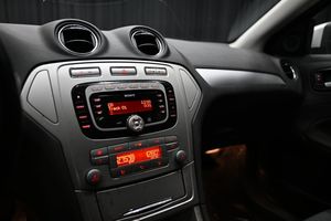 Ford Mondeo bild 14