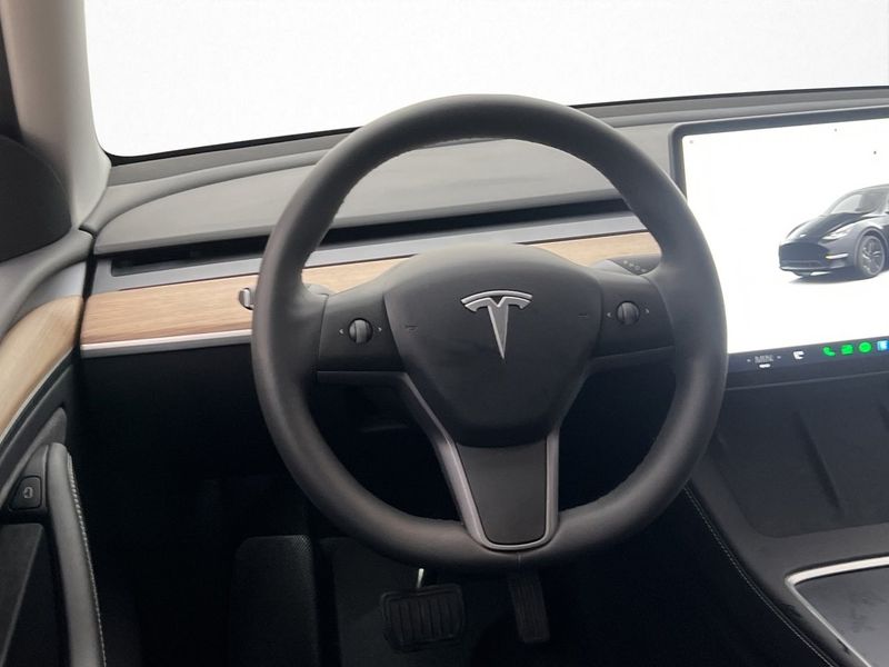 Tesla Model Y bild 12