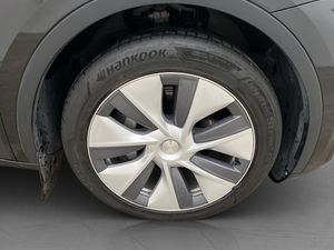 Tesla Model Y bild 35