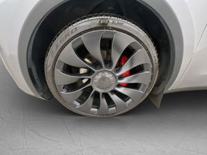 Tesla Model Y bild 31