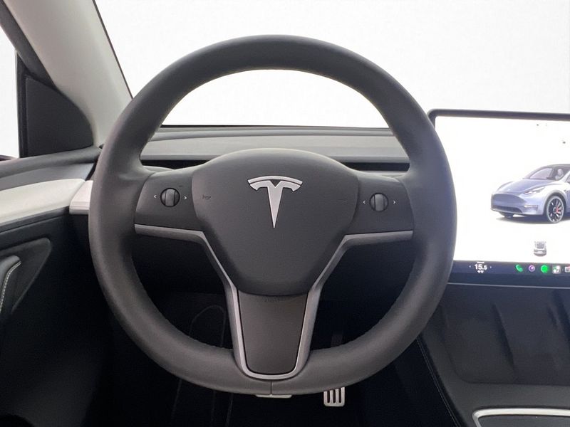 Tesla Model Y bild 14