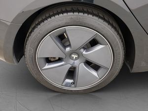Tesla Model 3 bild 32