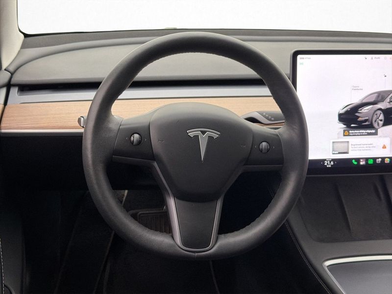 Tesla Model 3 bild 11