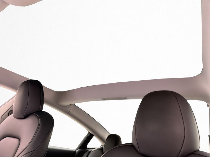 Tesla Model 3 bild 10