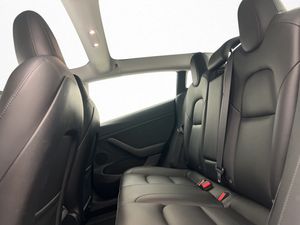 Tesla Model 3 bild 30