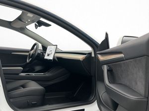 Tesla Model 3 bild 29