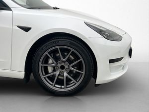 Tesla Model 3 bild 34