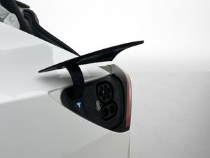 Tesla Model 3 bild 11